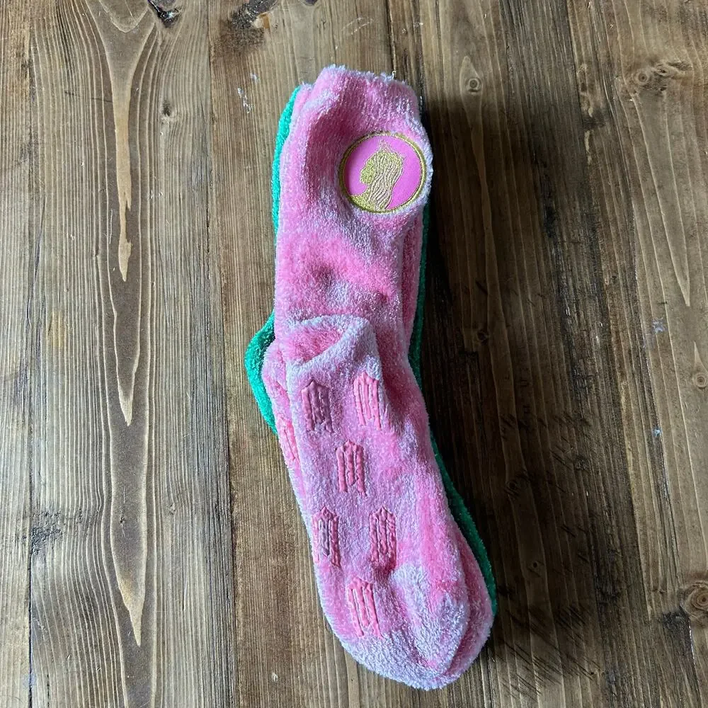 Bioworld Merch Wicked NWT Womens Size 9-11 Green & Pink Fuzzy Socks Non Slip